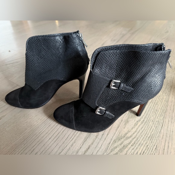 Coach Black Leather High Heel Ankle Boots SZ 8B - Picture 2 of 7